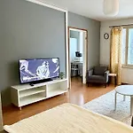 Cozy In - Close To The Center 公寓